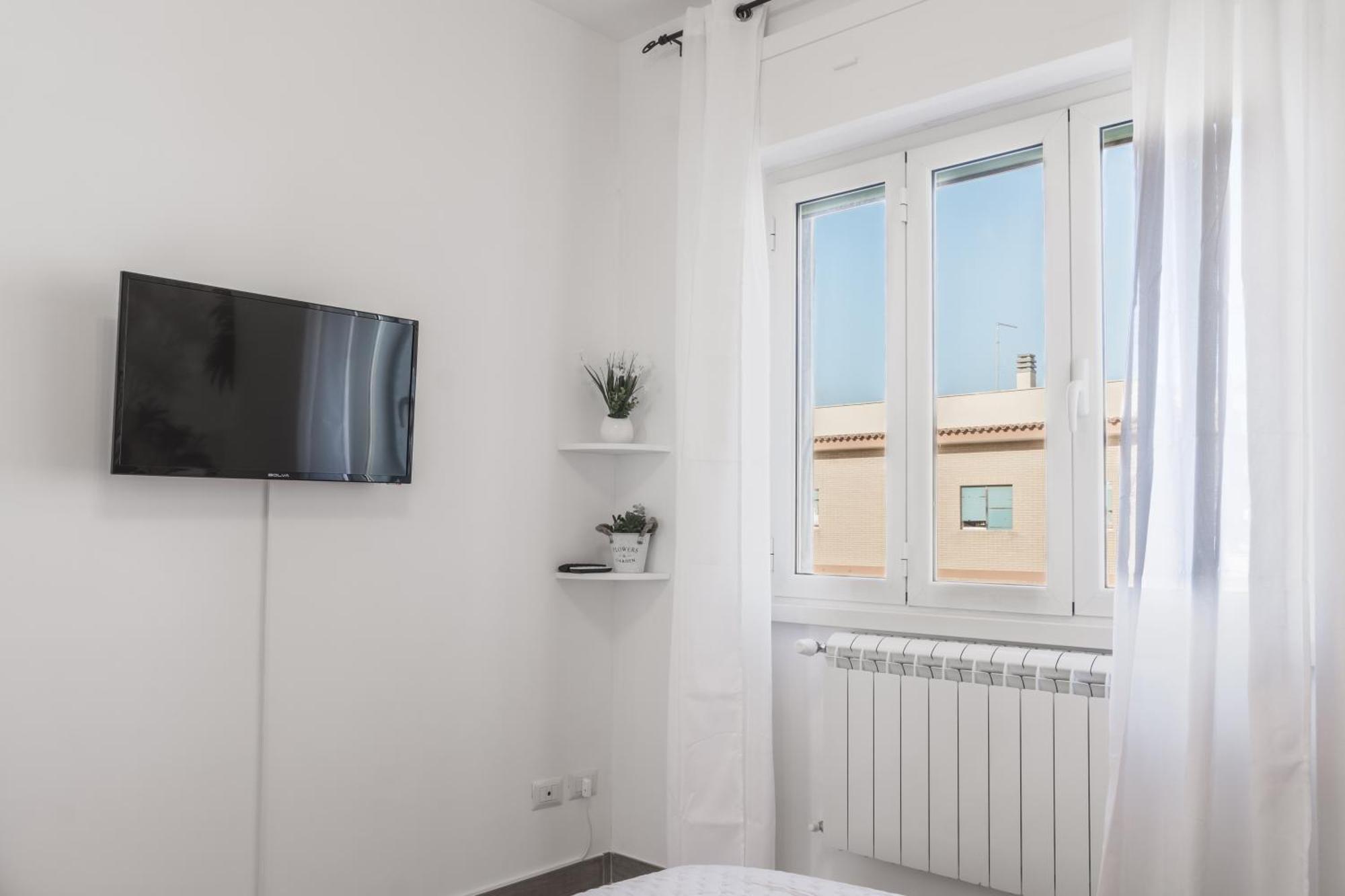 Enjoy And Fly Apartment Fiumicino Exterior photo